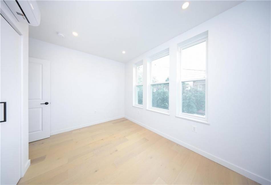 1238 77th Street, Brooklyn, New York 11228, 2 Bedrooms Bedrooms, ,3 BathroomsBathrooms,Residential,For Sale,77th,492677