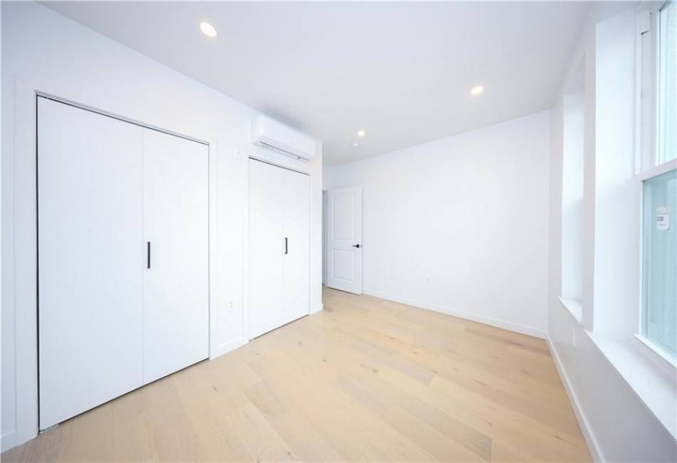 1238 77th Street, Brooklyn, New York 11228, 2 Bedrooms Bedrooms, ,3 BathroomsBathrooms,Residential,For Sale,77th,492677