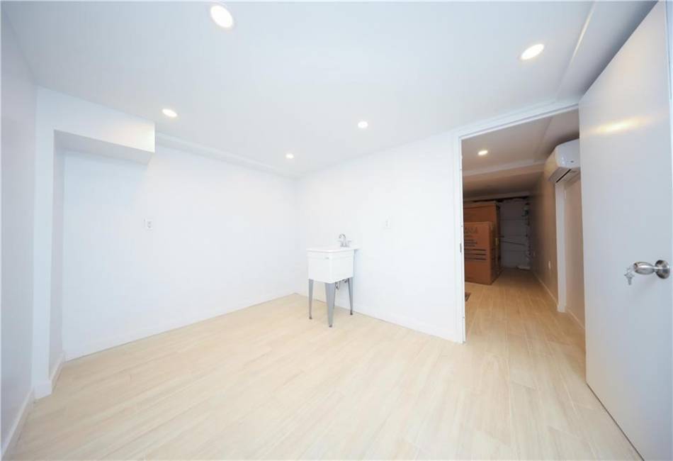 1238 77th Street, Brooklyn, New York 11228, 2 Bedrooms Bedrooms, ,3 BathroomsBathrooms,Residential,For Sale,77th,492677