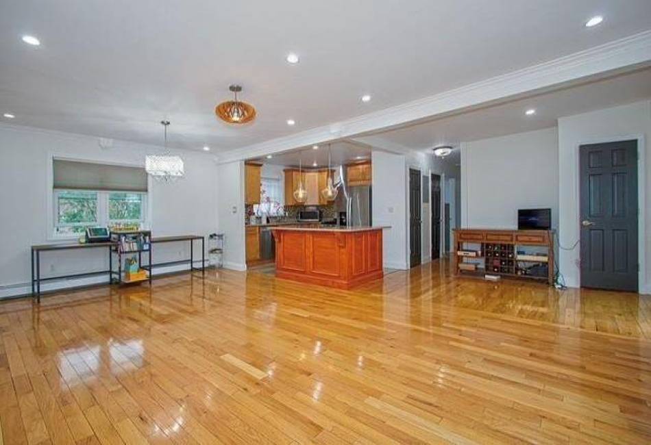 1435 80th Street, Brooklyn, New York 11236, 5 Bedrooms Bedrooms, ,4 BathroomsBathrooms,Residential,For Sale,80th,492678
