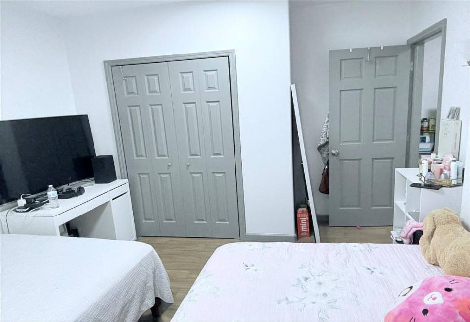 2349 12th Street, Brooklyn, New York 11223, 7 Bedrooms Bedrooms, ,Residential,For Sale,12th,492679