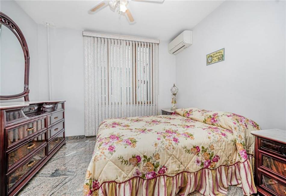 1519 71st Street, Brooklyn, New York 11228, 7 Bedrooms Bedrooms, ,5 BathroomsBathrooms,Residential,For Sale,71st,492637