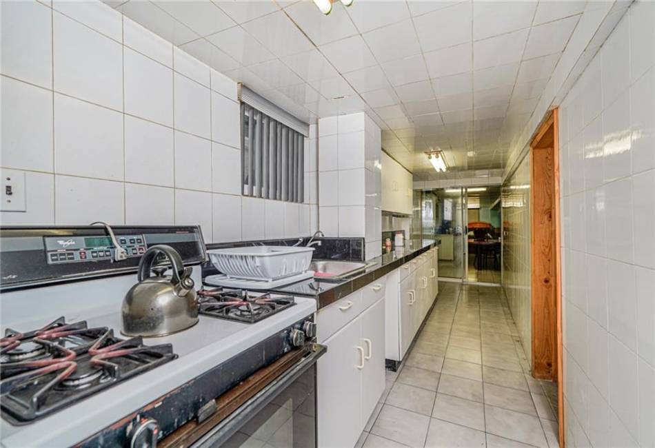 1519 71st Street, Brooklyn, New York 11228, 7 Bedrooms Bedrooms, ,5 BathroomsBathrooms,Residential,For Sale,71st,492637