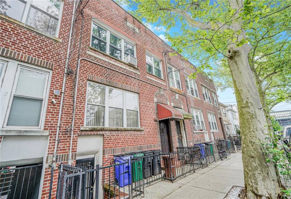 1519 71st Street, Brooklyn, New York 11228, 7 Bedrooms Bedrooms, ,5 BathroomsBathrooms,Residential,For Sale,71st,492637
