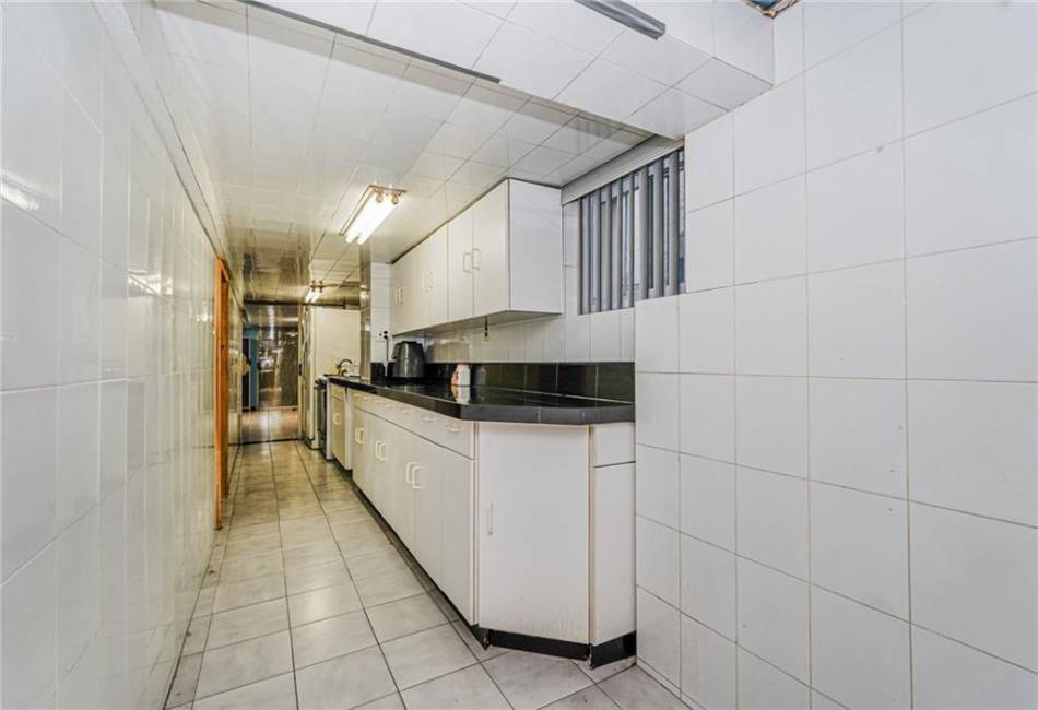 1519 71st Street, Brooklyn, New York 11228, 7 Bedrooms Bedrooms, ,5 BathroomsBathrooms,Residential,For Sale,71st,492637