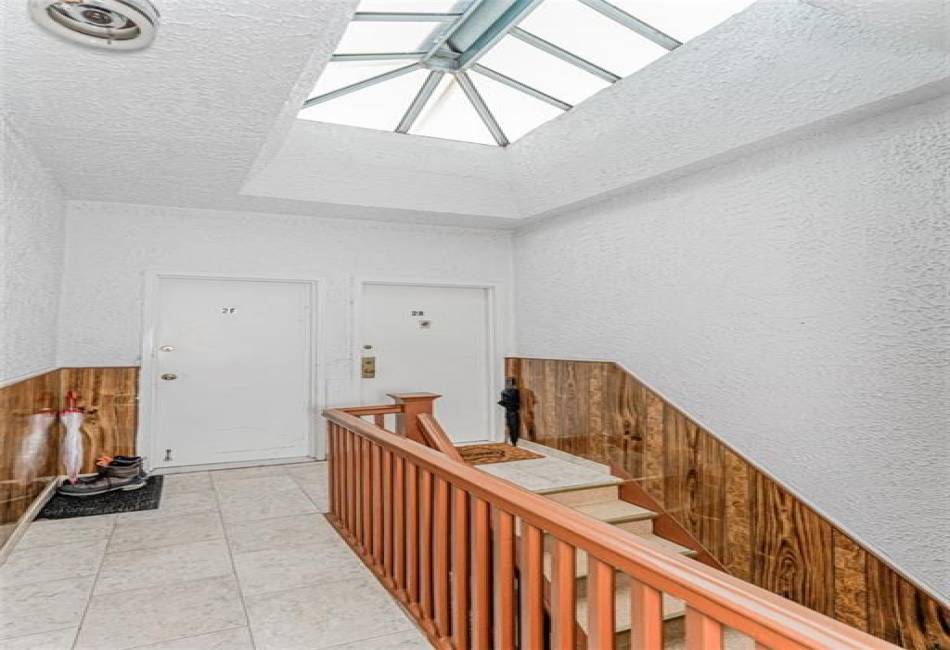 1519 71st Street, Brooklyn, New York 11228, 7 Bedrooms Bedrooms, ,5 BathroomsBathrooms,Residential,For Sale,71st,492637