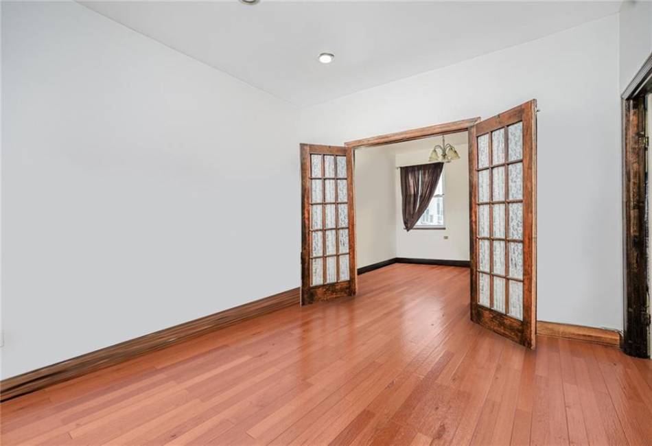 1519 71st Street, Brooklyn, New York 11228, 7 Bedrooms Bedrooms, ,5 BathroomsBathrooms,Residential,For Sale,71st,492637