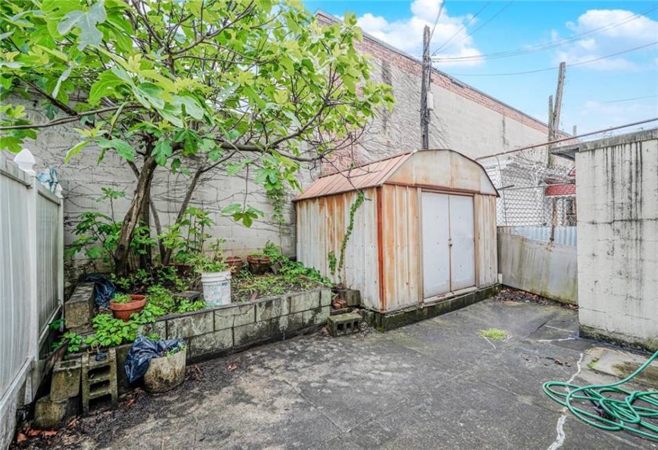 1519 71st Street, Brooklyn, New York 11228, 7 Bedrooms Bedrooms, ,5 BathroomsBathrooms,Residential,For Sale,71st,492637
