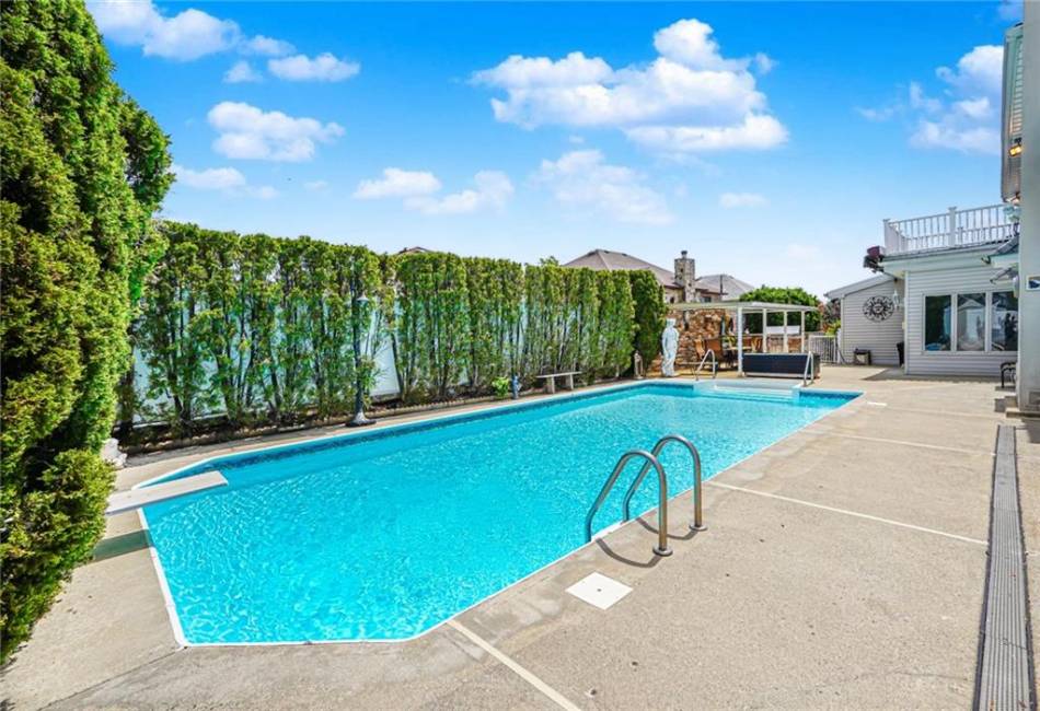 261 Chelsea Street, Staten Island, New York 10307, ,Residential,For Sale,Chelsea,492693