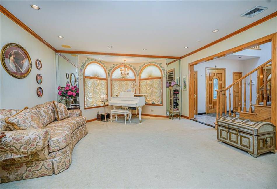 261 Chelsea Street, Staten Island, New York 10307, ,Residential,For Sale,Chelsea,492693