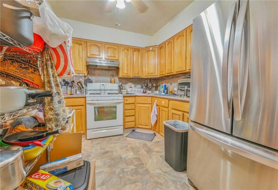 237 74th Street, Brooklyn, New York 11209, 6 Bedrooms Bedrooms, ,4 BathroomsBathrooms,Residential,For Sale,74th,492406