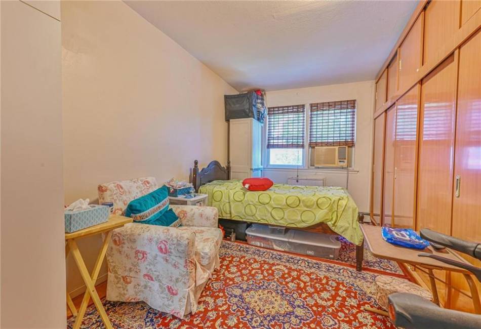 237 74th Street, Brooklyn, New York 11209, 6 Bedrooms Bedrooms, ,4 BathroomsBathrooms,Residential,For Sale,74th,492406