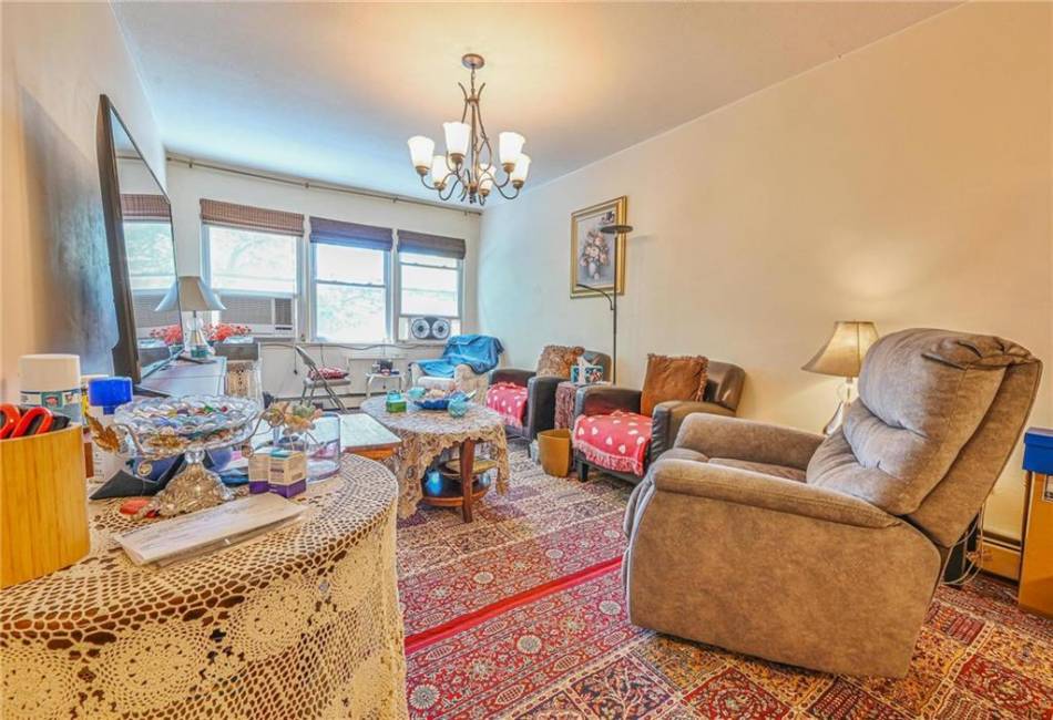 237 74th Street, Brooklyn, New York 11209, 6 Bedrooms Bedrooms, ,4 BathroomsBathrooms,Residential,For Sale,74th,492406