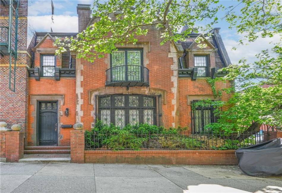 860 Union Street, Brooklyn, New York 11215, 6 Bedrooms Bedrooms, ,6 BathroomsBathrooms,Residential,For Sale,Union,492575