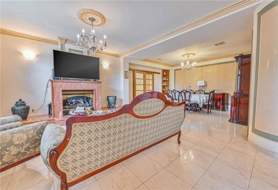 1401 74th Street, Brooklyn, New York 11228, 8 Bedrooms Bedrooms, ,5 BathroomsBathrooms,Residential,For Sale,74th,492655