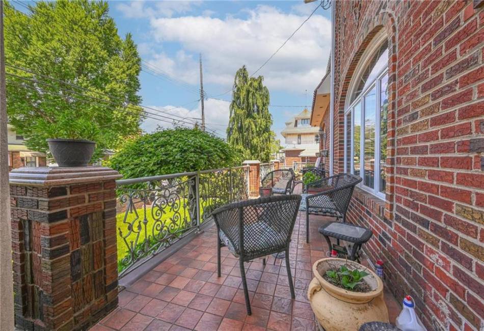 1401 74th Street, Brooklyn, New York 11228, 8 Bedrooms Bedrooms, ,5 BathroomsBathrooms,Residential,For Sale,74th,492655