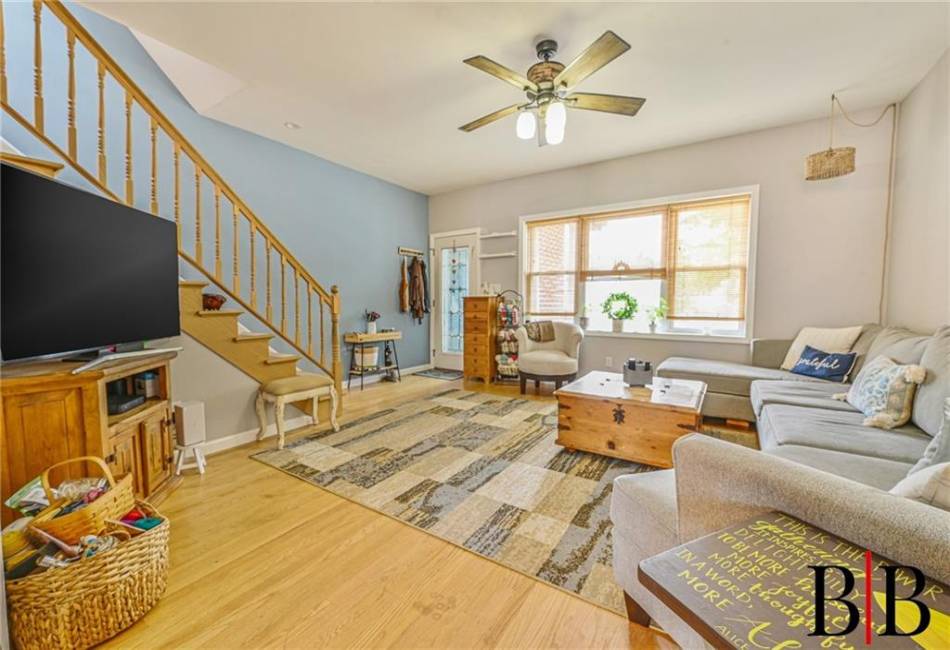 2982 Avenue T, Brooklyn, New York 11229, 3 Bedrooms Bedrooms, ,2 BathroomsBathrooms,Residential,For Sale,Avenue T,492706