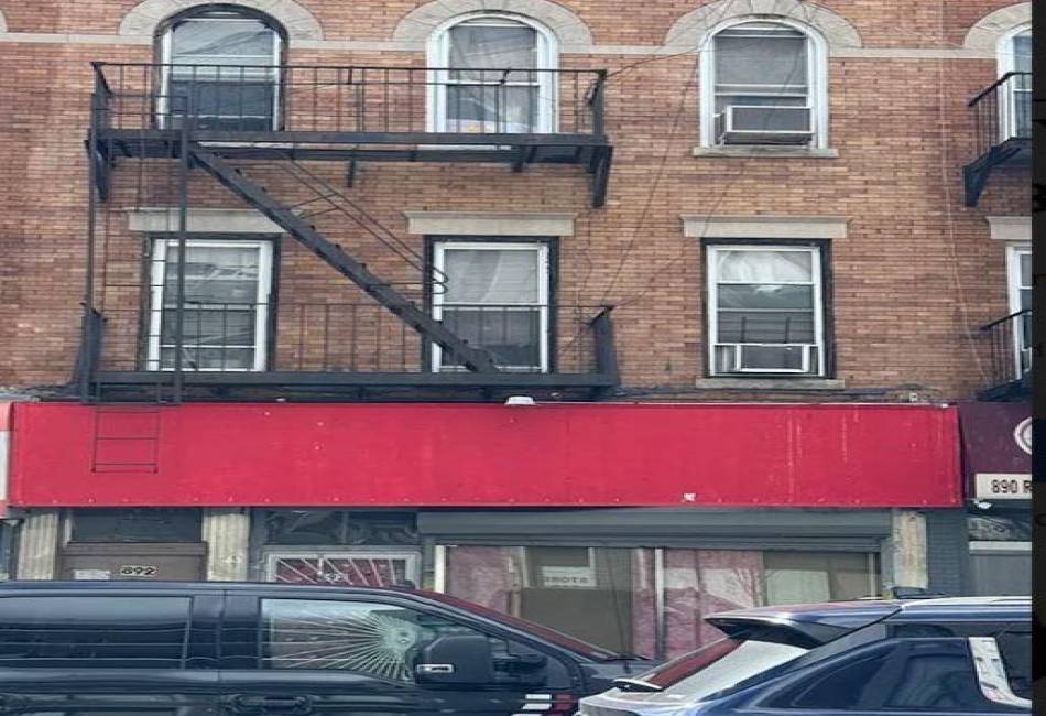 892 Rogers Avenue, Brooklyn, New York 11226, ,3 BathroomsBathrooms,Residential,For Sale,Rogers,492712