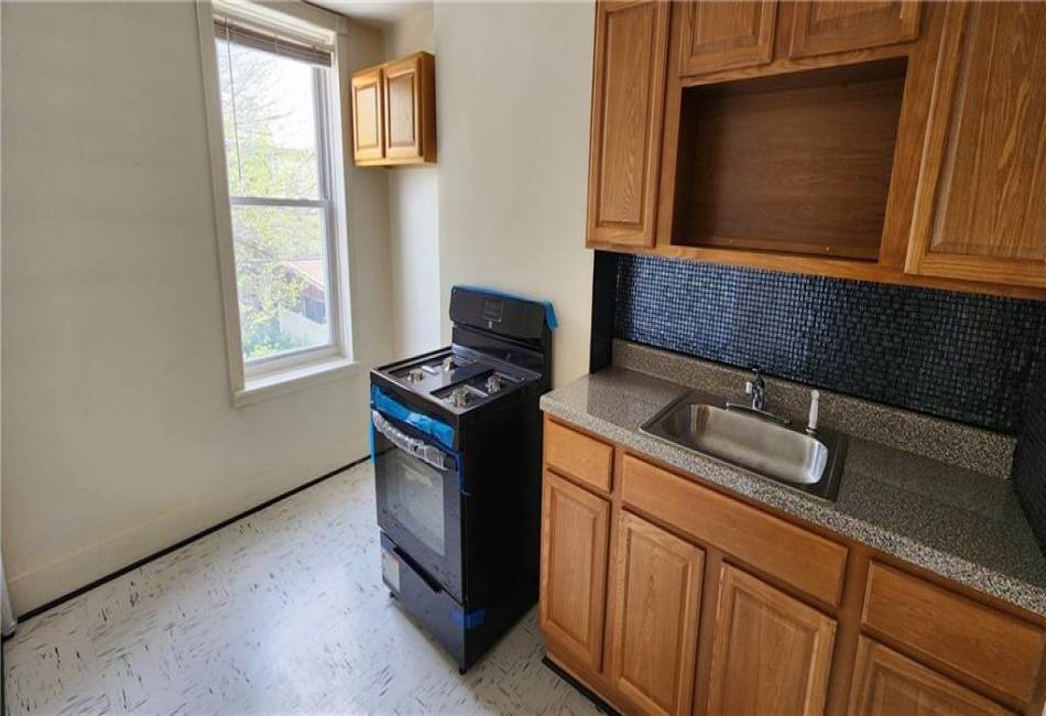 459 Miller Avenue, Brooklyn, New York 11207, ,Residential,For Sale,Miller,492713