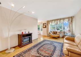 2483 16th Street, Brooklyn, New York 11214, 2 Bedrooms Bedrooms, ,1 BathroomBathrooms,Residential,For Sale,16th,492715