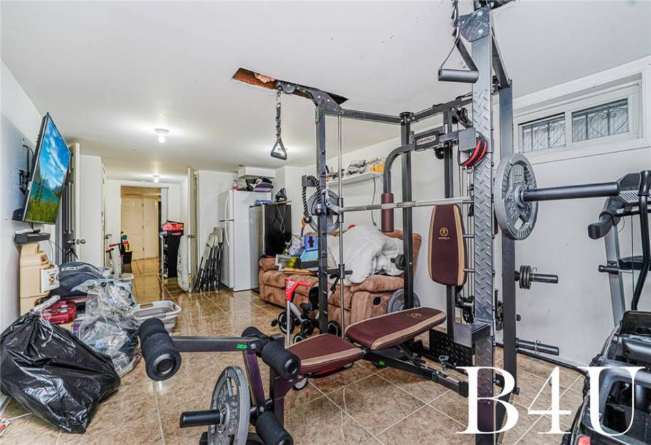 2538 Mill Avenue, Brooklyn, New York 11234, 6 Bedrooms Bedrooms, ,4 BathroomsBathrooms,Residential,For Sale,Mill,492716