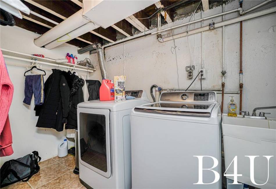 2538 Mill Avenue, Brooklyn, New York 11234, 6 Bedrooms Bedrooms, ,4 BathroomsBathrooms,Residential,For Sale,Mill,492716