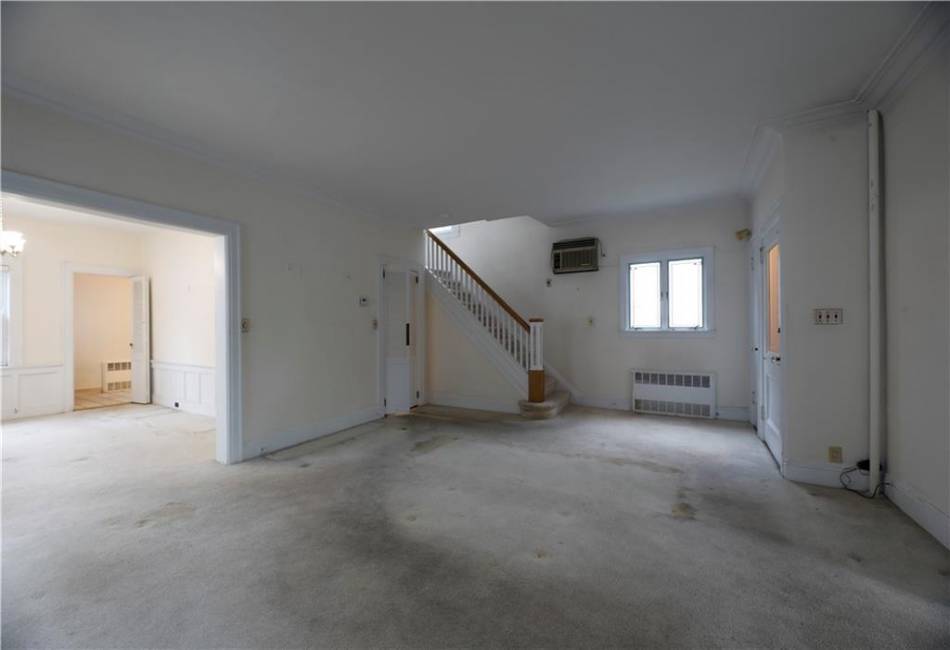 8016 Colonial Road, Brooklyn, New York 11209, 5 Bedrooms Bedrooms, ,3 BathroomsBathrooms,Residential,For Sale,Colonial,492719