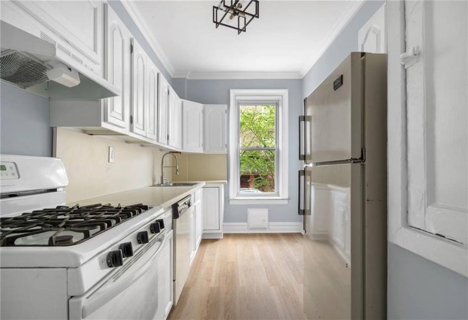 4002 7th Avenue, Brooklyn, New York 11232, 1 Bedroom Bedrooms, ,1 BathroomBathrooms,Rental,For Sale,7th,492721