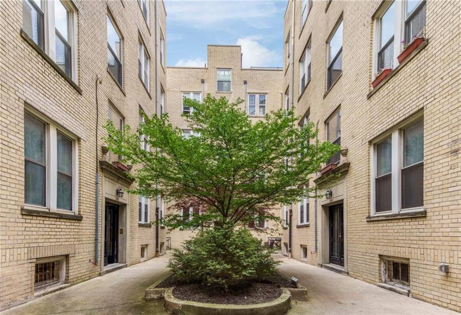 4002 7th Avenue, Brooklyn, New York 11232, 1 Bedroom Bedrooms, ,1 BathroomBathrooms,Rental,For Sale,7th,492721