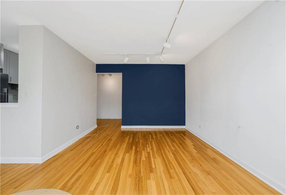 350 Richmond Terrace, Staten Island, New York 10301, 1 Bedroom Bedrooms, ,1 BathroomBathrooms,Residential,For Sale,Richmond,492722