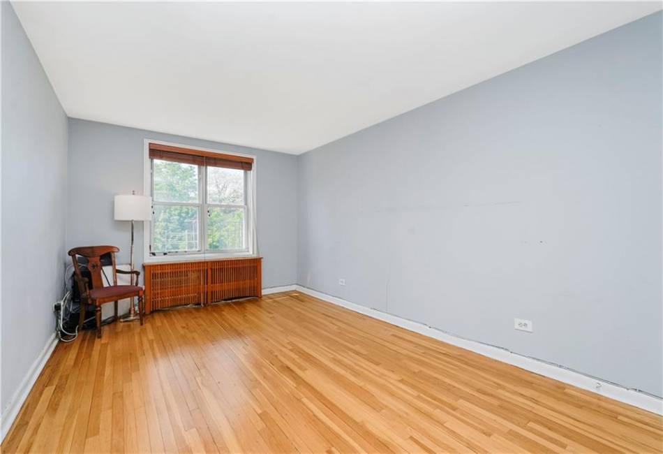 350 Richmond Terrace, Staten Island, New York 10301, 1 Bedroom Bedrooms, ,1 BathroomBathrooms,Residential,For Sale,Richmond,492722
