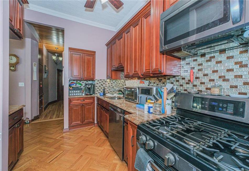568 74th Street, Brooklyn, New York 11209, 5 Bedrooms Bedrooms, ,3 BathroomsBathrooms,Residential,For Sale,74th,492667