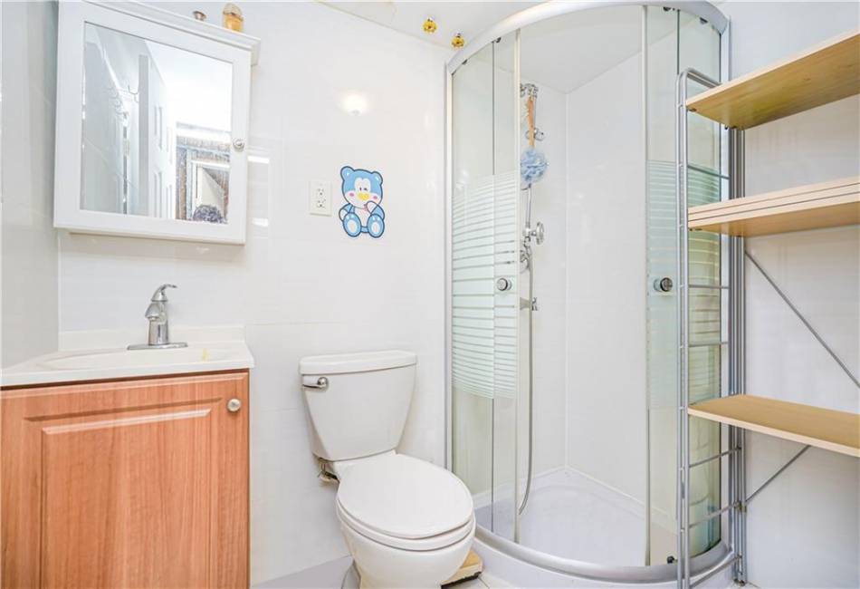 228 Nome Avenue, Staten Island, New York 10314, 5 Bedrooms Bedrooms, ,5 BathroomsBathrooms,Residential,For Sale,Nome,490820