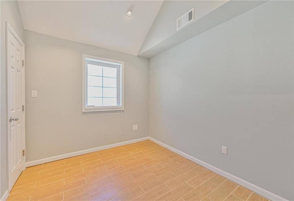 8 Hudson Walk, Breezy Point, New York 11697, 3 Bedrooms Bedrooms, ,1 BathroomBathrooms,Residential,For Sale,Hudson,492630