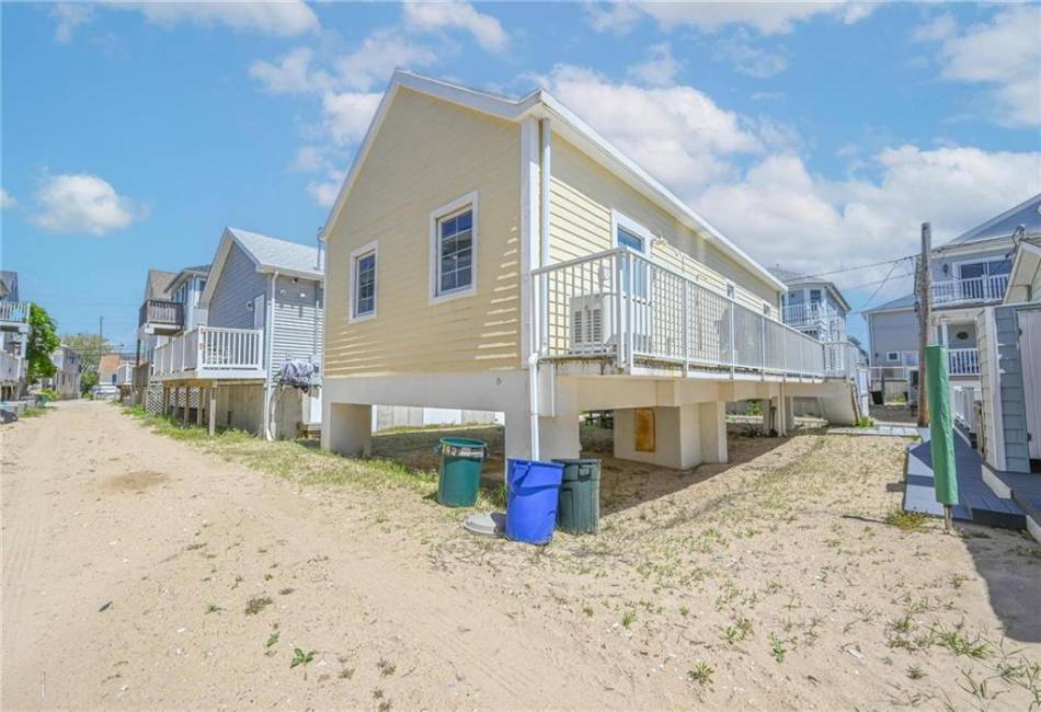 8 Hudson Walk, Breezy Point, New York 11697, 3 Bedrooms Bedrooms, ,1 BathroomBathrooms,Residential,For Sale,Hudson,492630