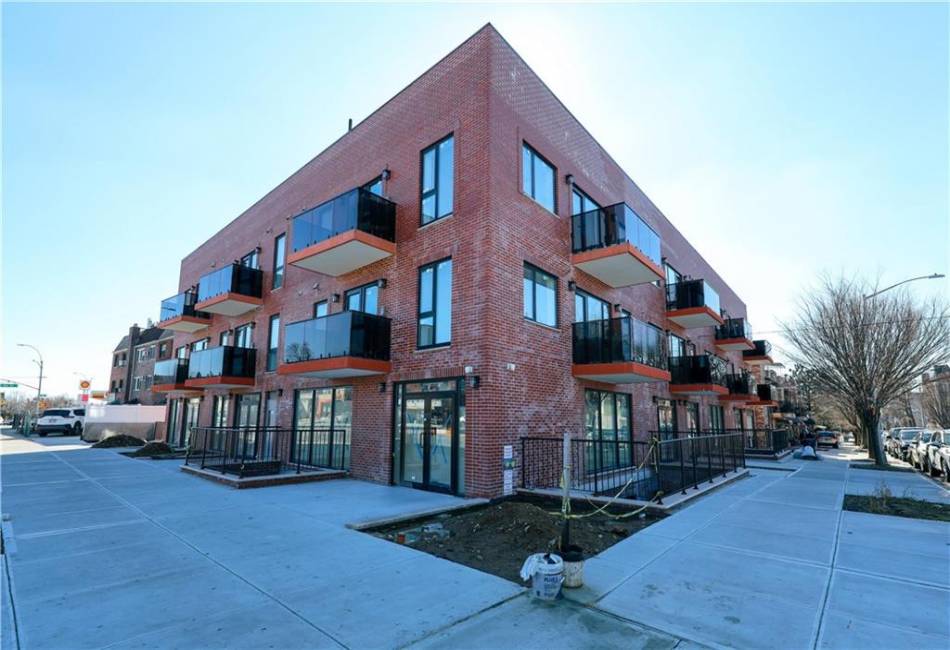 16502 Sanford Avenue, Flushing, New York 11358, ,Mixed Use,For Sale,Sanford,492728
