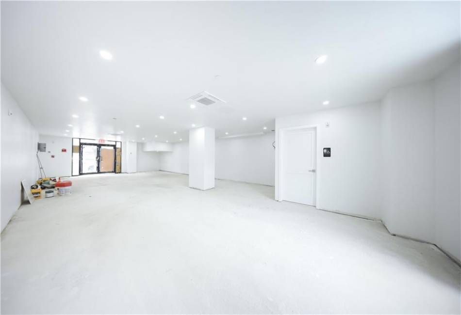 16502 Sanford Avenue, Flushing, New York 11358, ,Mixed Use,For Sale,Sanford,492728