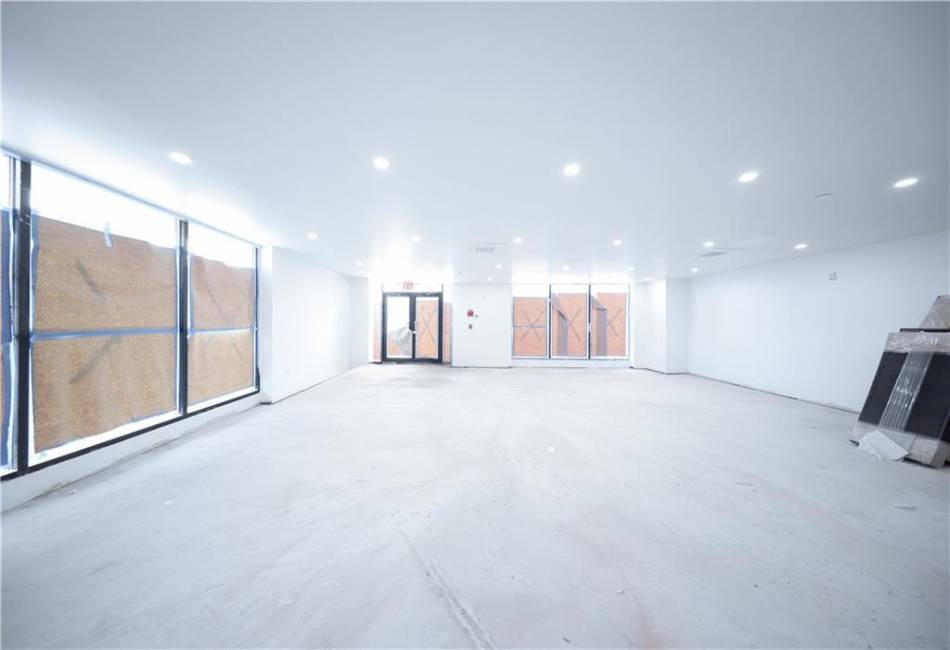 16502 Sanford Avenue, Flushing, New York 11358, ,Mixed Use,For Sale,Sanford,492728