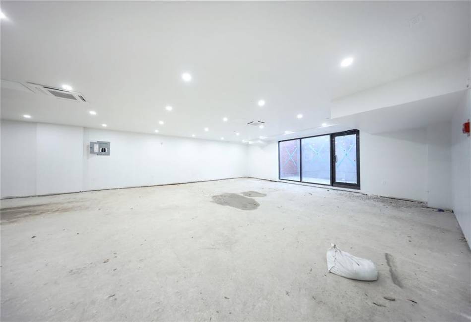 16502 Sanford Avenue, Flushing, New York 11358, ,Mixed Use,For Sale,Sanford,492728