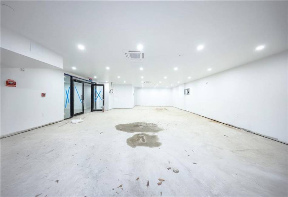 16502 Sanford Avenue, Flushing, New York 11358, ,Mixed Use,For Sale,Sanford,492728