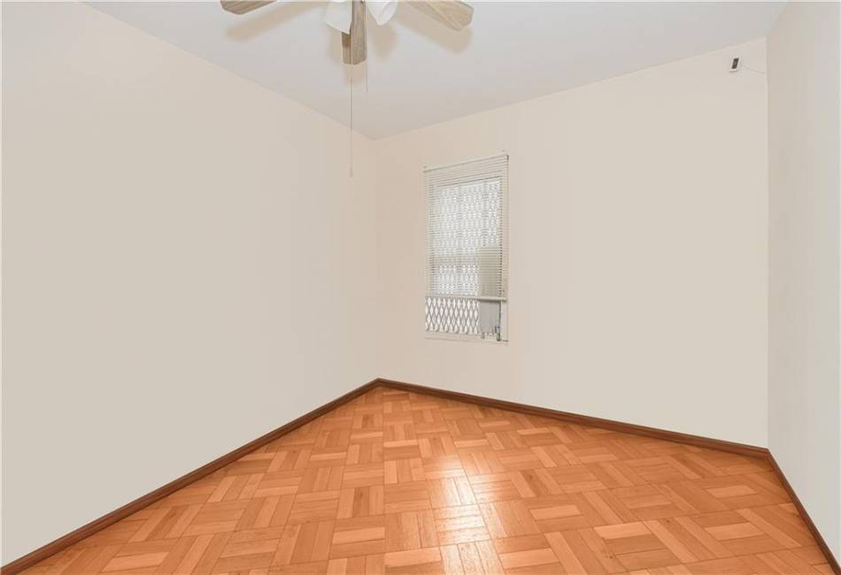 133 Bay 25th Street, Brooklyn, New York 11214, 7 Bedrooms Bedrooms, ,4 BathroomsBathrooms,Residential,For Sale,Bay 25th,492736