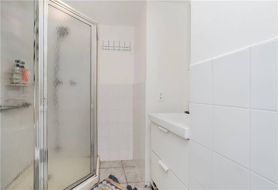 90 Railroad Avenue, Staten Island, New York 10304, 3 Bedrooms Bedrooms, ,3 BathroomsBathrooms,Residential,For Sale,Railroad,492738