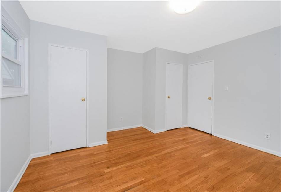 10524 Flatlands 6th Street, Brooklyn, New York 11236, 4 Bedrooms Bedrooms, ,4 BathroomsBathrooms,Residential,For Sale,Flatlands 6th,492741