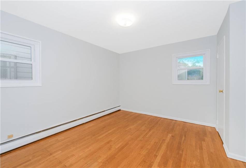 10524 Flatlands 6th Street, Brooklyn, New York 11236, 4 Bedrooms Bedrooms, ,4 BathroomsBathrooms,Residential,For Sale,Flatlands 6th,492741