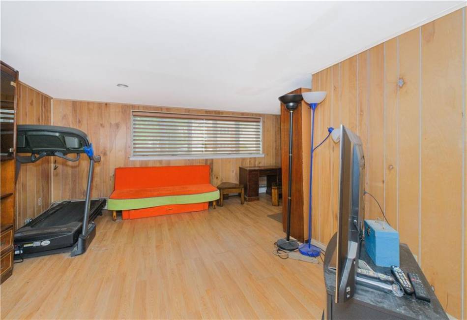 10524 Flatlands 6th Street, Brooklyn, New York 11236, 4 Bedrooms Bedrooms, ,4 BathroomsBathrooms,Residential,For Sale,Flatlands 6th,492741
