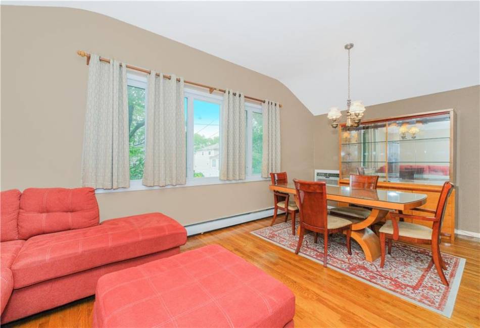 10524 Flatlands 6th Street, Brooklyn, New York 11236, 4 Bedrooms Bedrooms, ,4 BathroomsBathrooms,Residential,For Sale,Flatlands 6th,492741