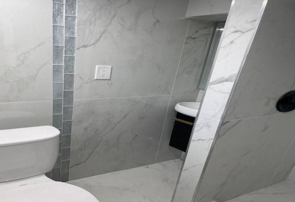 298 Bay 14th Street, Brooklyn, New York 11214, 2 Bedrooms Bedrooms, ,2 BathroomsBathrooms,Residential,For Sale,Bay 14th,489104