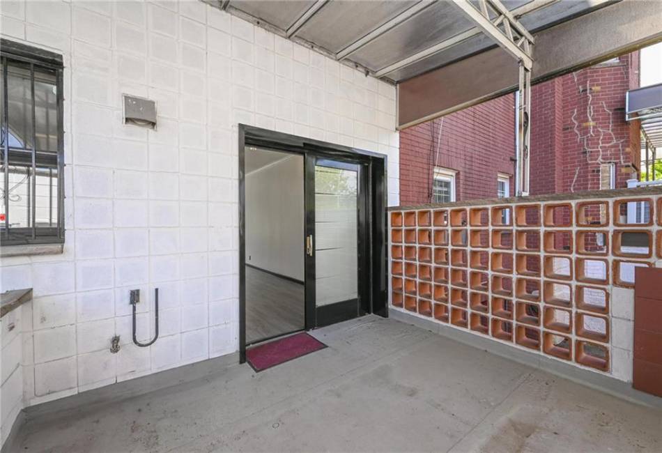 1155 Shore Parkway, Brooklyn, New York 11214, 2 Bedrooms Bedrooms, ,2 BathroomsBathrooms,Residential,For Sale,Shore,492723