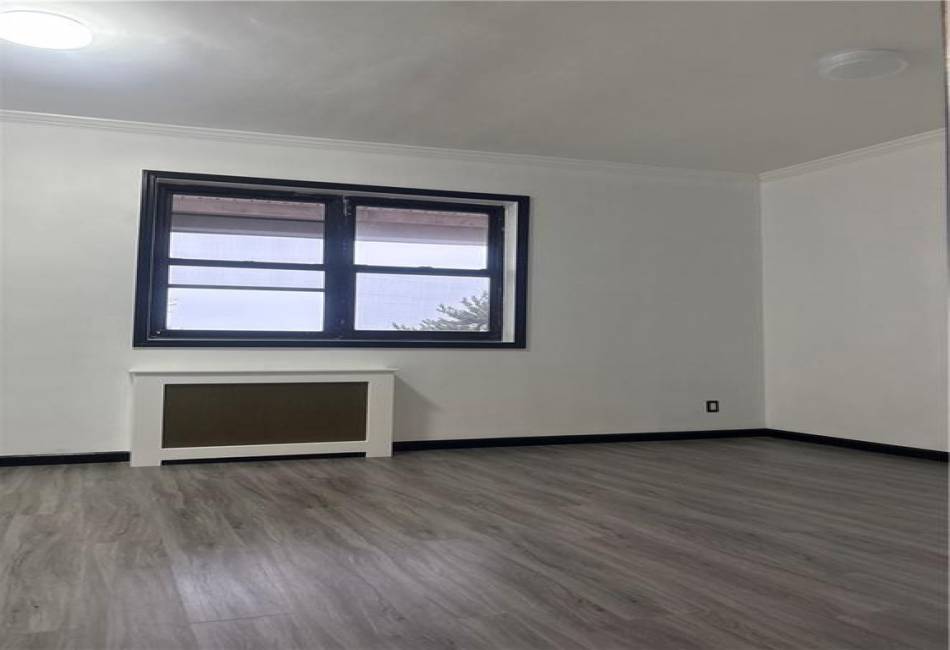 1155 Shore Parkway, Brooklyn, New York 11214, 2 Bedrooms Bedrooms, ,2 BathroomsBathrooms,Residential,For Sale,Shore,492723