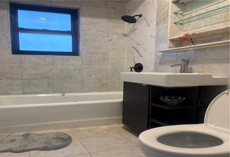 1155 Shore Parkway, Brooklyn, New York 11214, 2 Bedrooms Bedrooms, ,2 BathroomsBathrooms,Residential,For Sale,Shore,492723